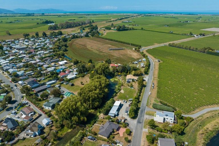 Photo of property in 99 Dillons Point Road, Islington, Blenheim, 7273