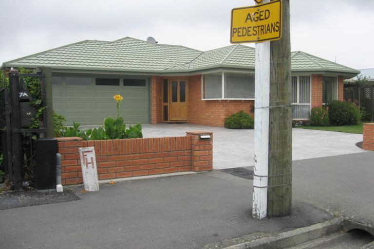 Photo of property in 7 Bowen Street, Upper Riccarton, Christchurch, 8041