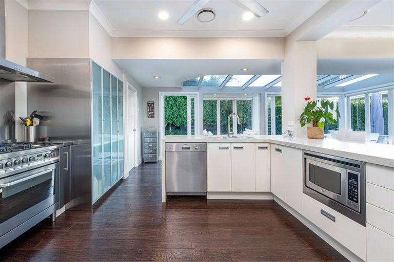 Photo of property in 6 Arthur Crescent, Hauraki, Auckland, 0622