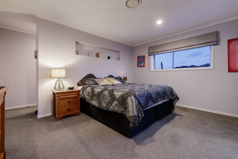 Photo of property in 7 Hoiho Place, Papamoa, 3118