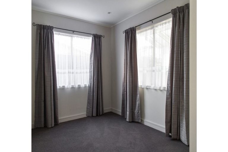 Photo of property in 1/78 Glengarry Road, Glen Eden, Auckland, 0602