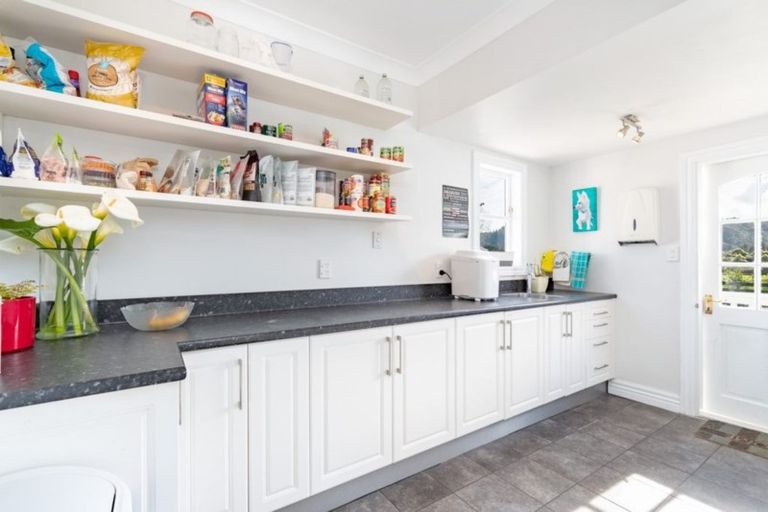 Photo of property in 203 Parkes Line Road, Maymorn, Upper Hutt, 5018