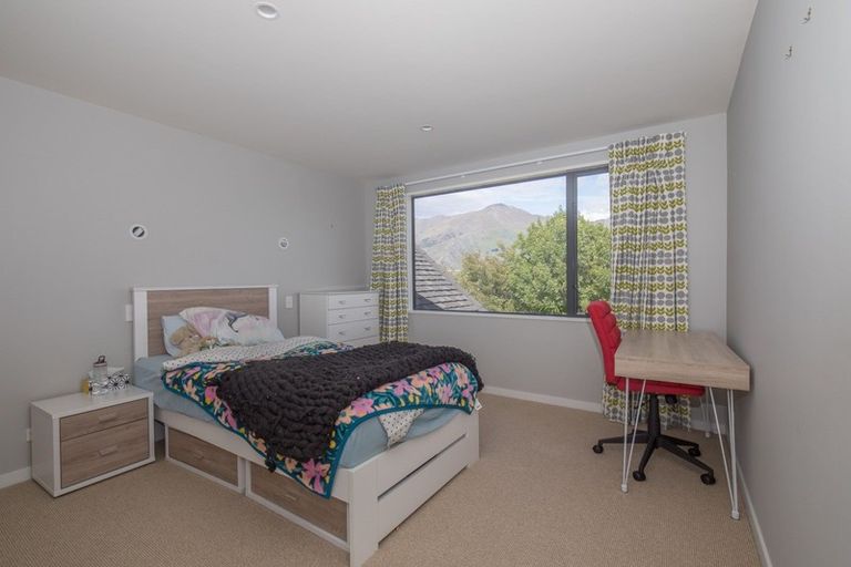 Photo of property in 259 Beacon Point Road, Wanaka, 9305