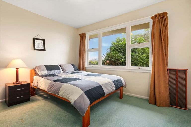 Photo of property in 272 Mount Pleasant Road, Mount Pleasant, Christchurch, 8081