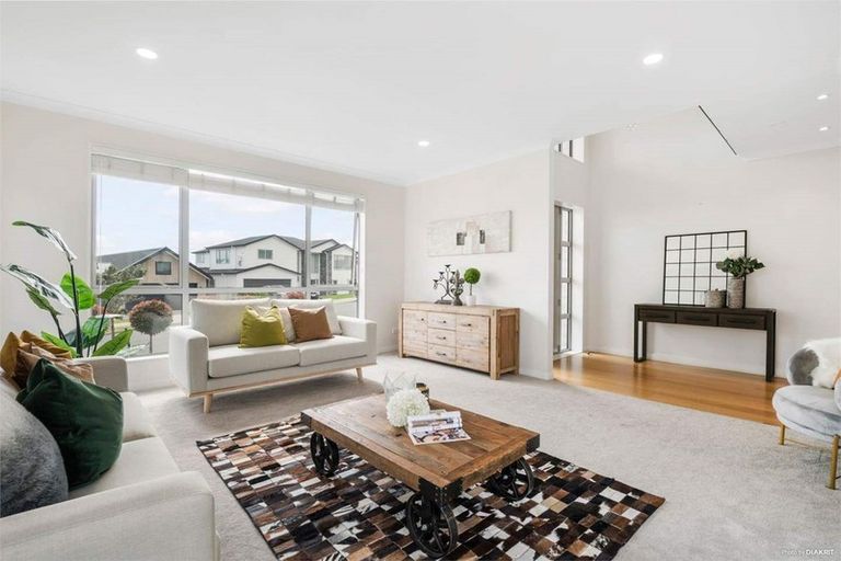 Photo of property in 51 Cilliers Drive, Silverdale, 0932