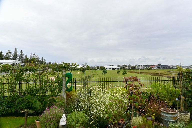 Photo of property in 3 Hurunui Drive, Te Awa, Napier, 4110