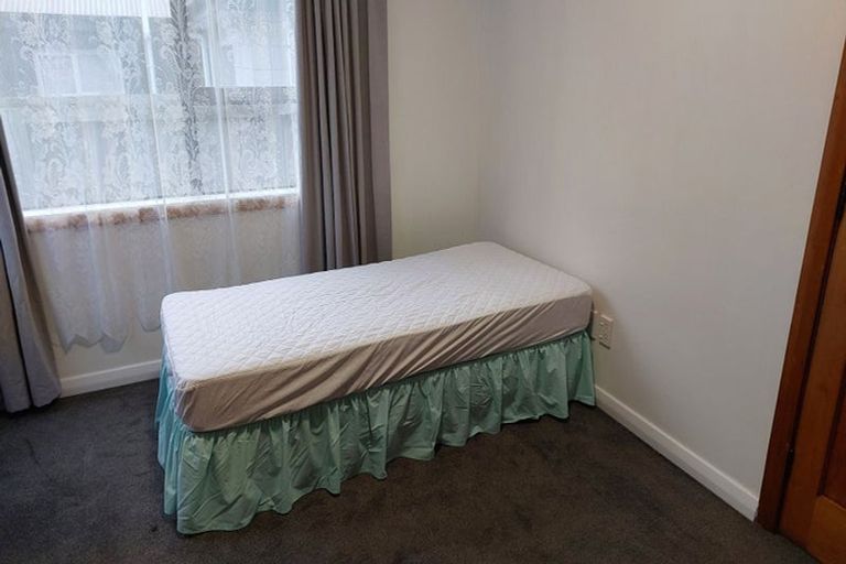 Photo of property in 6 Tonga Place, Riccarton, Christchurch, 8041