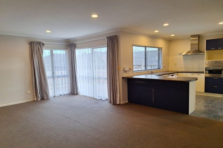Photo of property in 8 Camith Close, Flat Bush, Auckland, 2016