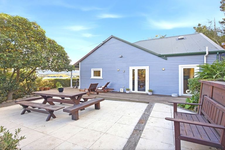 Photo of property in 8 Dudley Road, Lyttelton, 8082
