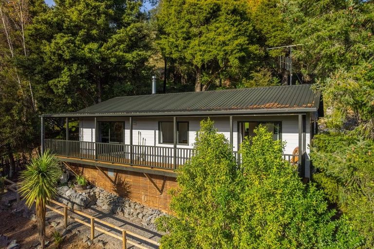 Photo of property in 21 Hunt Terrace, Wakefield, 7025