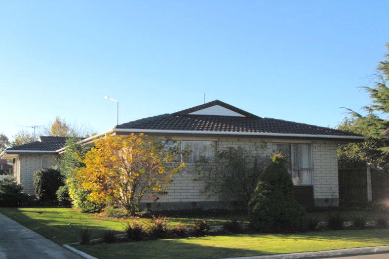 Photo of property in 52 Sarabande Avenue, Redwood, Christchurch, 8051