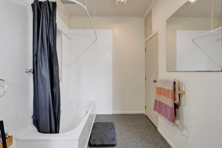 Photo of property in 133 Brooklands Road, Brooklands, New Plymouth, 4310