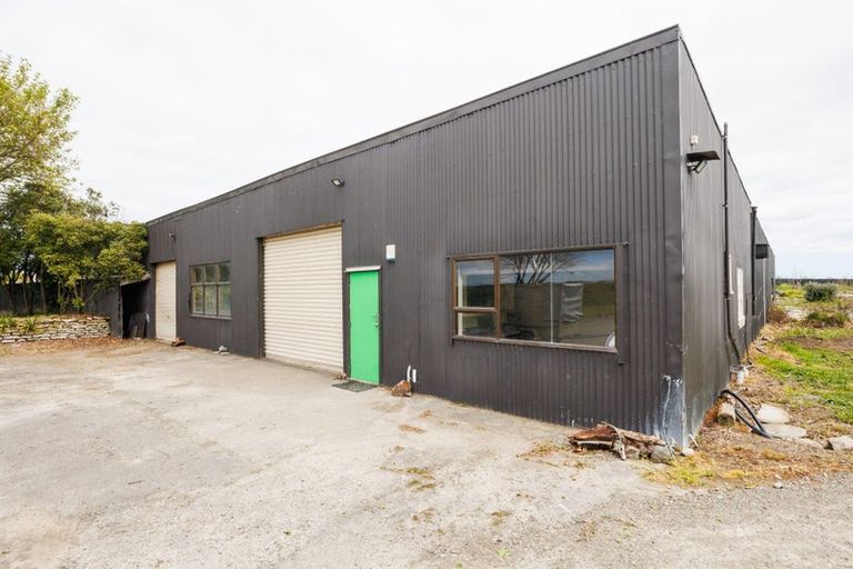 Photo of property in 158a-b Walkers Road, Longburn, Palmerston North, 4477