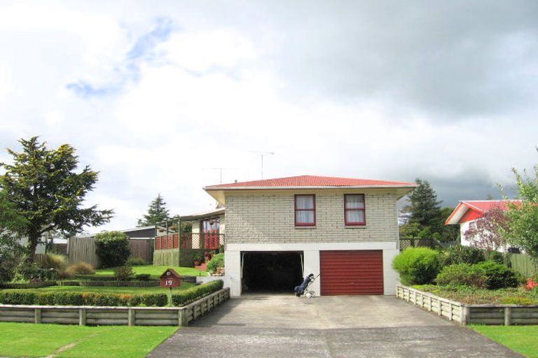 Photo of property in 19 Northfield Place, Tokoroa, 3420