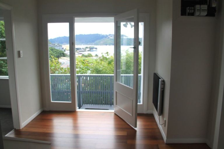 Photo of property in 414 Evans Bay Parade, Hataitai, Wellington, 6021