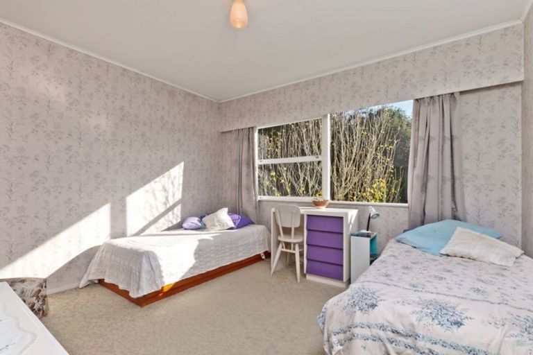 Photo of property in 269 East Coast Road, Mairangi Bay, Auckland, 0630