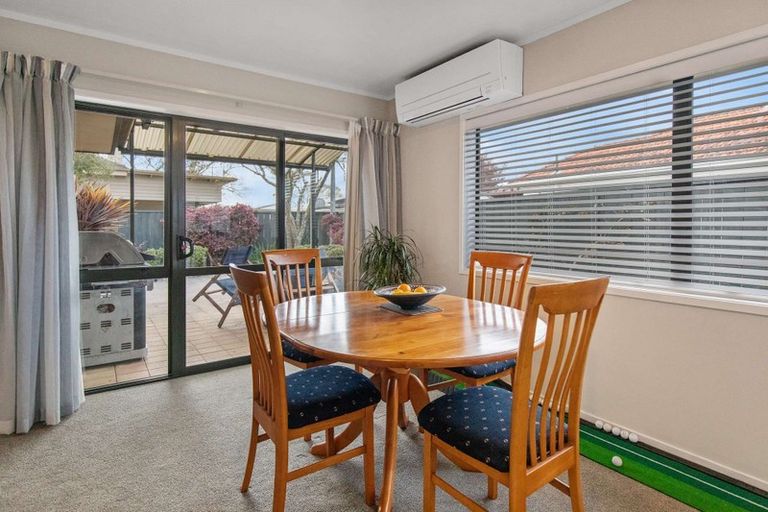 Photo of property in 61 Vardon Road, St Andrews, Hamilton, 3200