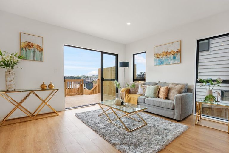 Photo of property in 30b Goodfellow Lane, Flat Bush, Auckland, 2019