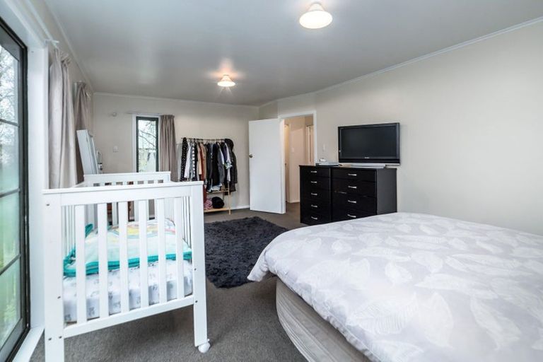 Photo of property in 51 Charles Street, Carterton, 5713