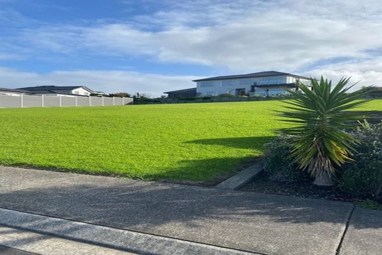 Photo of property in 28 Manhattan Rise, Orewa, 0931