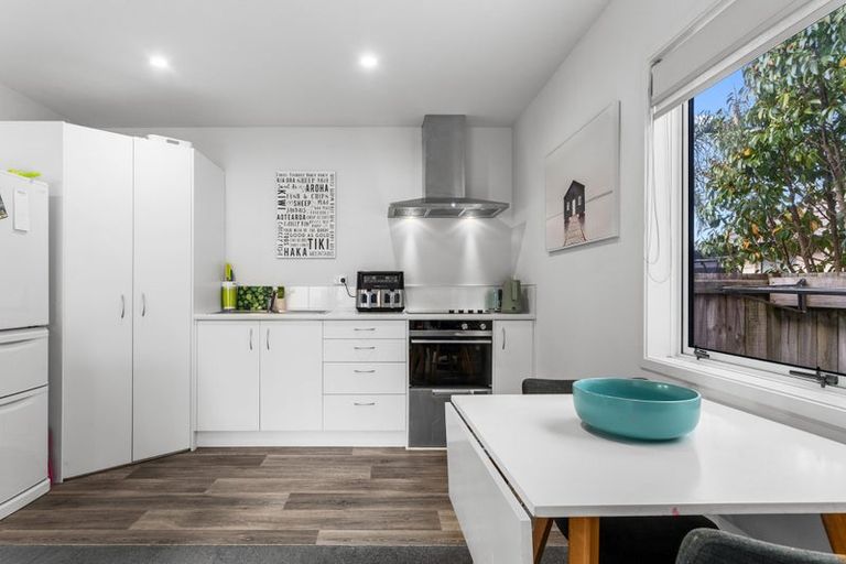 Photo of property in 11 Kamahi Crescent, Papamoa Beach, Papamoa, 3118