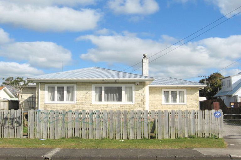 Photo of property in 47 Rollerson Street, Papakura, 2110