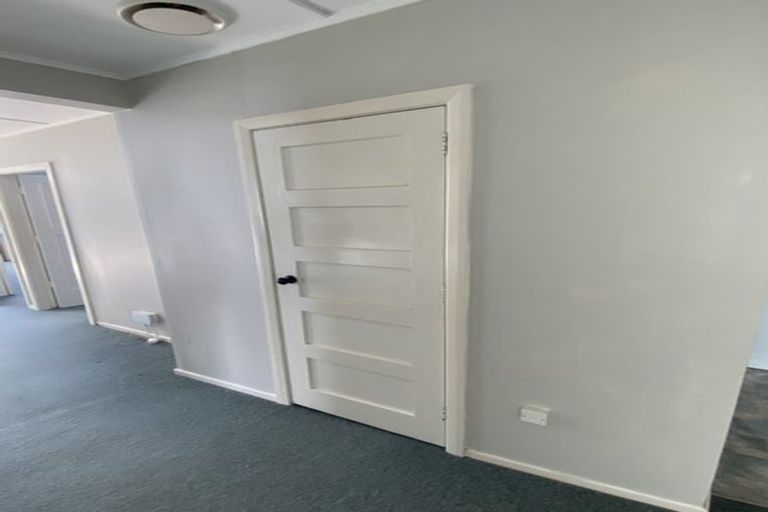 Photo of property in 31 Atiawa Crescent, Waiwhetu, Lower Hutt, 5010