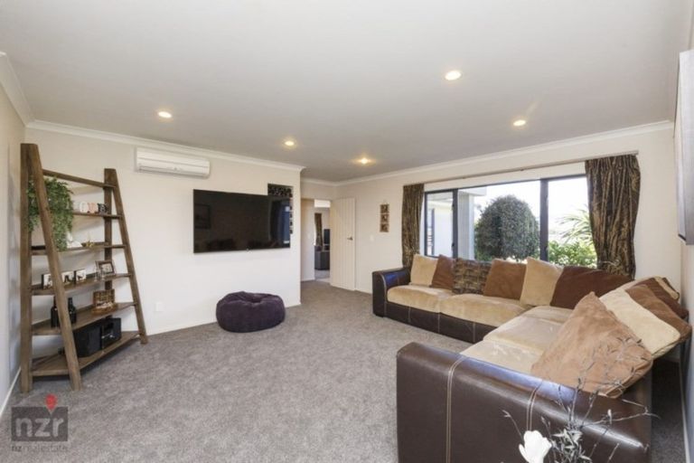 Photo of property in 75 Spur Road West, Colyton, Feilding, 4775