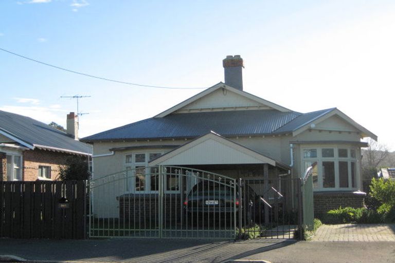 Photo of property in 360 Bay View Road, Saint Clair, Dunedin, 9012