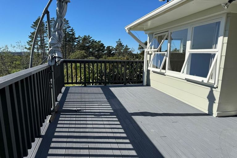 Photo of property in 62 Bethells Road, Waitakere, Henderson, 0782