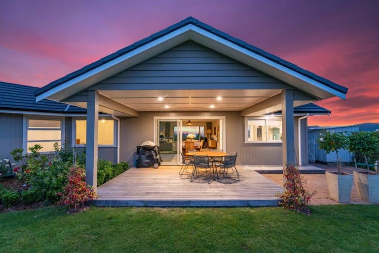Photo of property in 33 Bodes Lane, Kinloch, Taupo, 3377