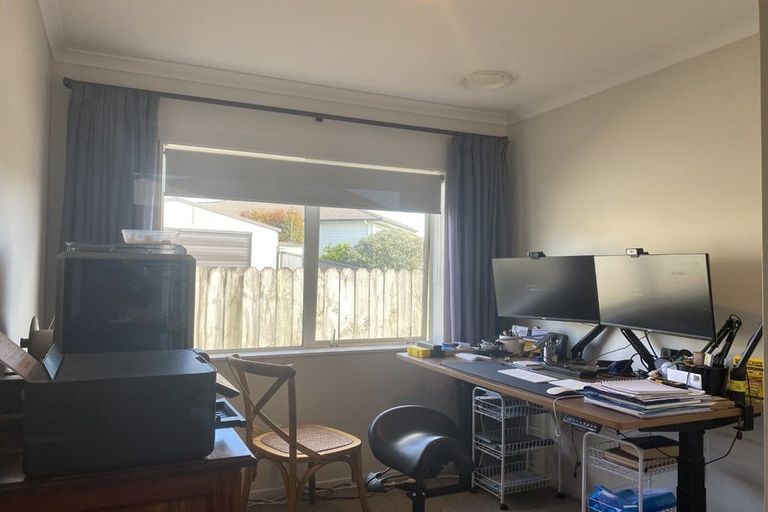 Photo of property in 33 Blue Heron Rise, Stanmore Bay, Whangaparaoa, 0932