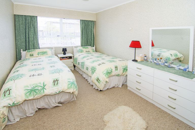 Photo of property in 9 Cambridge Terrace, Masterton, 5810