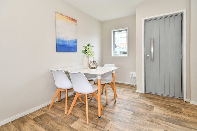 Photo of property in 6/70 Clevedon Road, Papakura, 2110