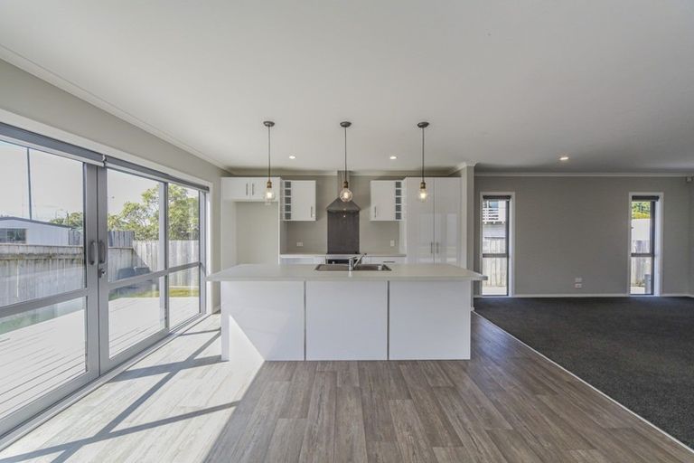 Photo of property in 24 Poplar Grove, Feilding, 4702