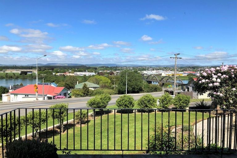 Photo of property in 45 Stamford Street, Balclutha, 9230