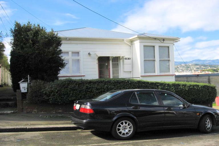 Photo of property in 1 Samoa Street, Kilbirnie, Wellington, 6022
