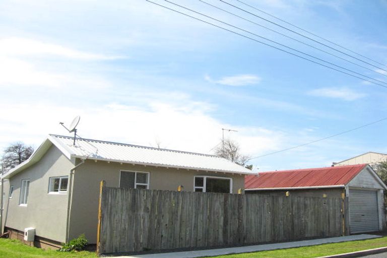 Photo of property in 35 Weymouth Street, New Plymouth, 4310