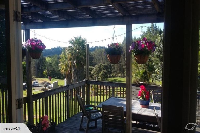 Photo of property in 461 Paremoremo Road, Paremoremo, Auckland, 0632