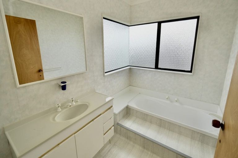 Photo of property in 1 Airport Drive, Milson, Palmerston North, 4414