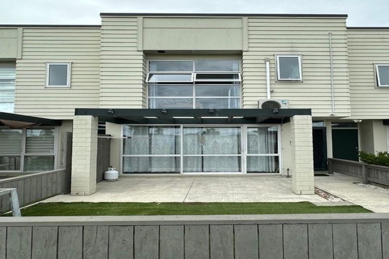 Photo of property in 10 Huke Lane, Takanini, 2112