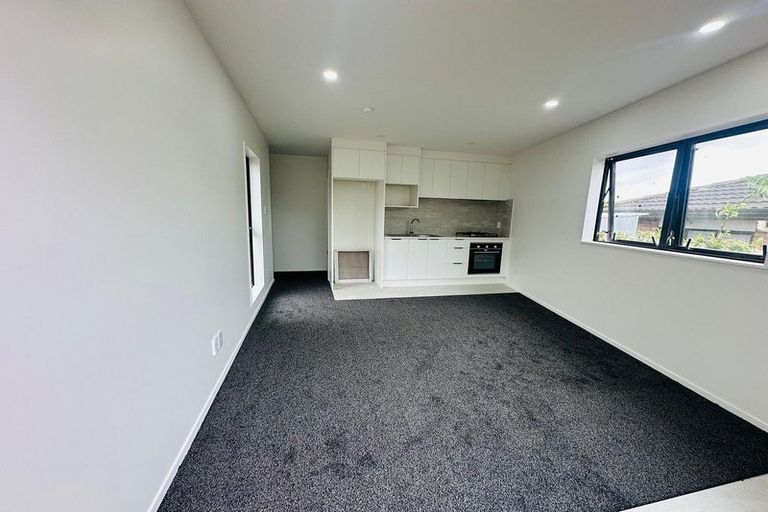 Photo of property in 3 Greenberry Drive, Ranui, Auckland, 0612