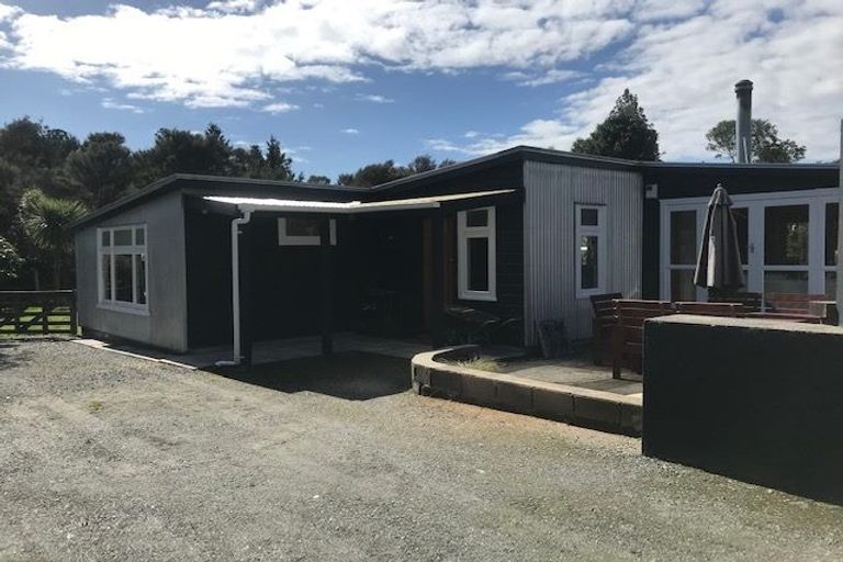Photo of property in 140 Greenstone Road, Kumara, 7832
