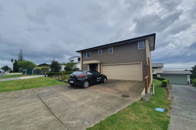 Photo of property in 49a Torkar Road, Clarks Beach, 2122