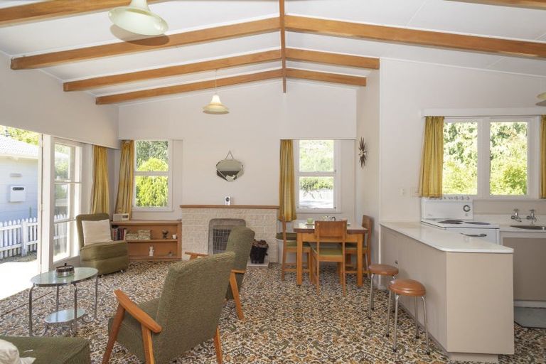 Photo of property in 44 Centennial Avenue, Arrowtown, 9302