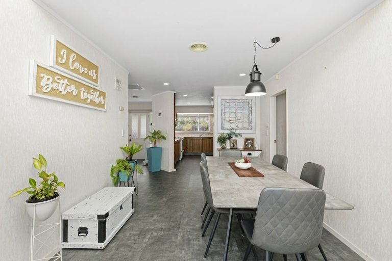 Photo of property in 2/21 Sharpe Crescent, Wainuiomata, Lower Hutt, 5014