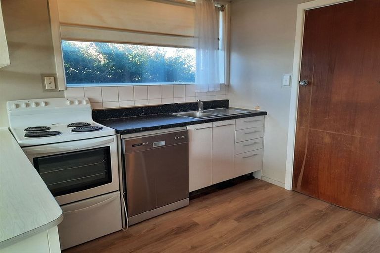 Photo of property in 147 Yaldhurst Road, Sockburn, Christchurch, 8042