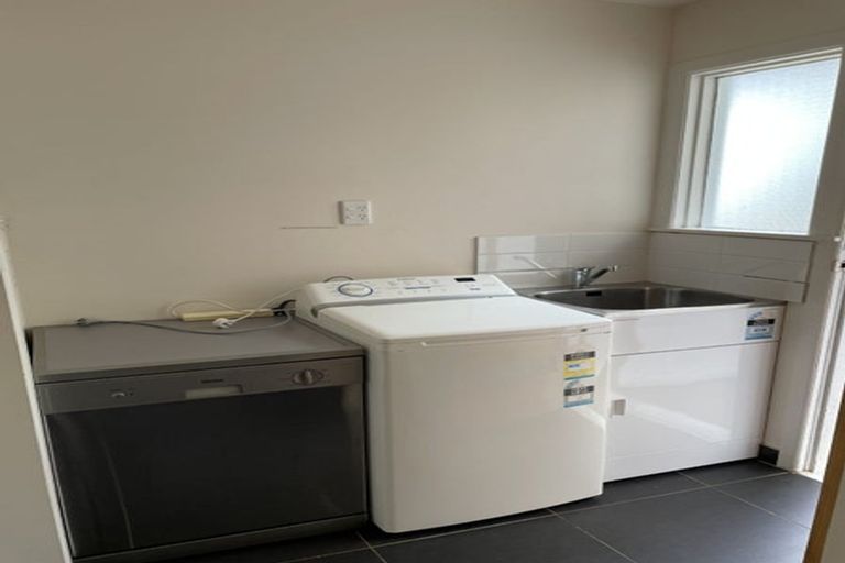 Photo of property in 2/1a Wade Avenue, Onehunga, Auckland, 1061