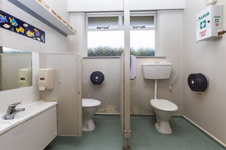 Photo of property in 316 Main North Road, Redwood, Christchurch, 8051