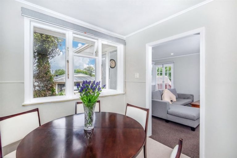 Photo of property in 121a Moire Road, West Harbour, Auckland, 0618